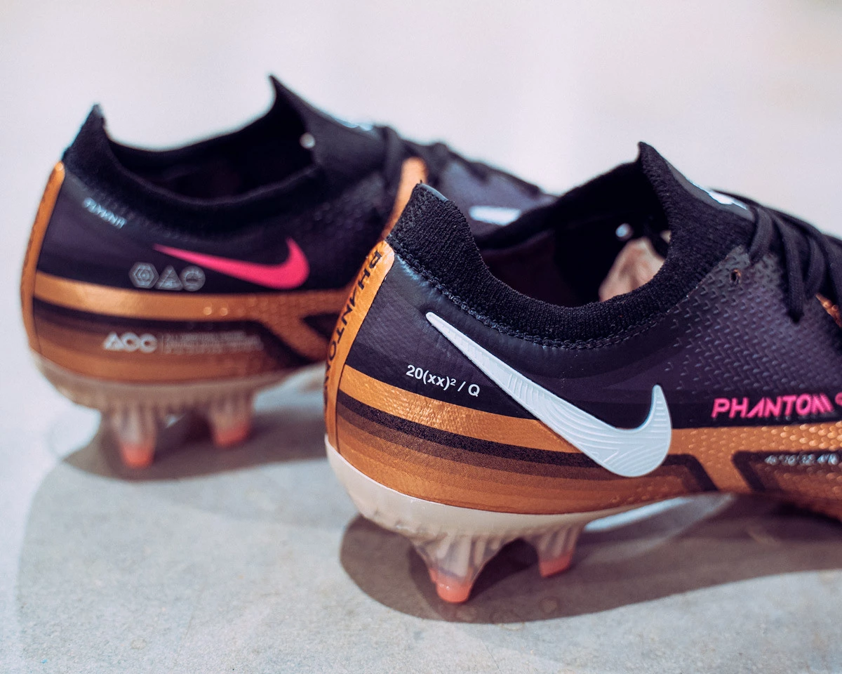 post card post-nike-phantom-gt-vs-nike-phantom-gx-suelagt.webp
