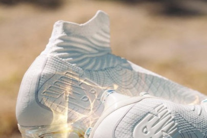 New Balance “the rare force” pack