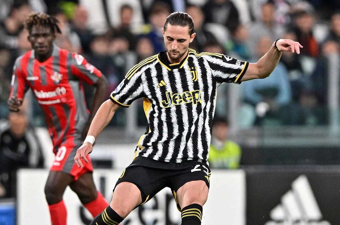 post card post-nueva-camiseta-juventus-ball.webp