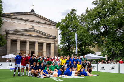 Rendiamo omaggio al calcio femminile insieme a New Balance