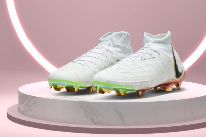 Il nuovo Nike United Golden Pack