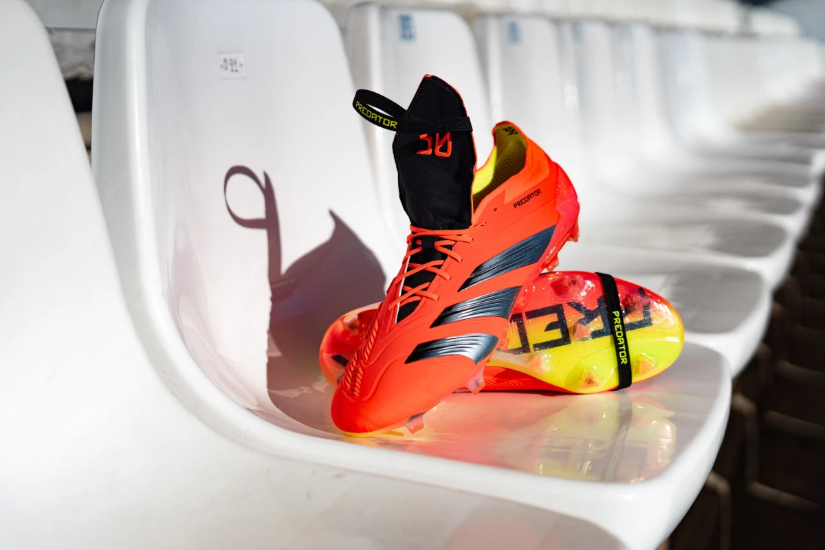 post card post-adidas-predator-predstrike-lenguetajpeg2.webp