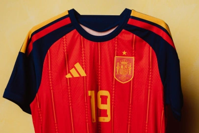 card La maglia della Spagna per i Mondiali del 2026