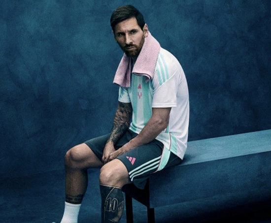 card Le nuove scarpe da calcio di Leo Messi