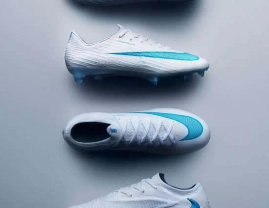 card Nuovo Nike Bright Lights Pack