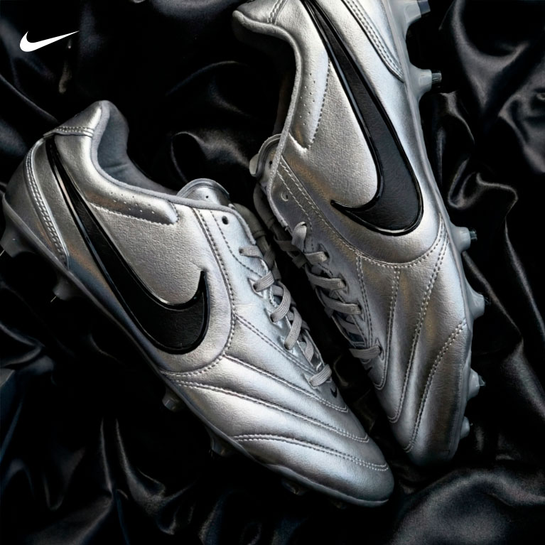 Imagen de Nike Tiempo Ligera Silver